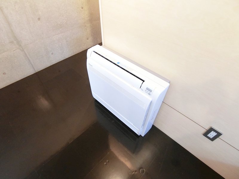 その他設備　置き型エアコン設置済