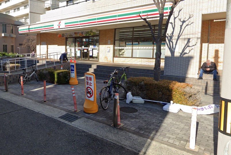 コンビニ　セブンイレブン 神戸本庄町1丁目店（コンビニ）まで62m
