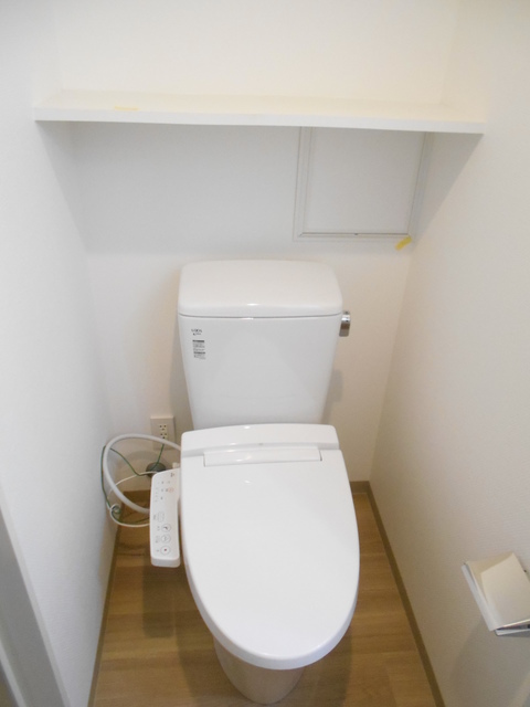トイレ　ウォシュレット完備です