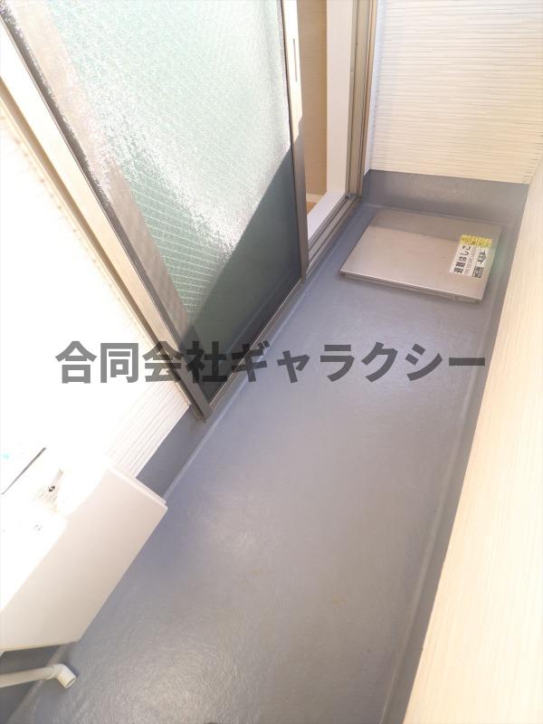 バルコニー　明るいバルコニー