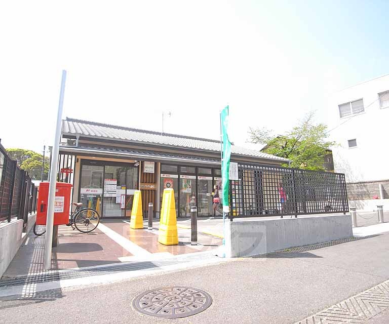 郵便局　京都衣笠郵便局（郵便局）まで170m