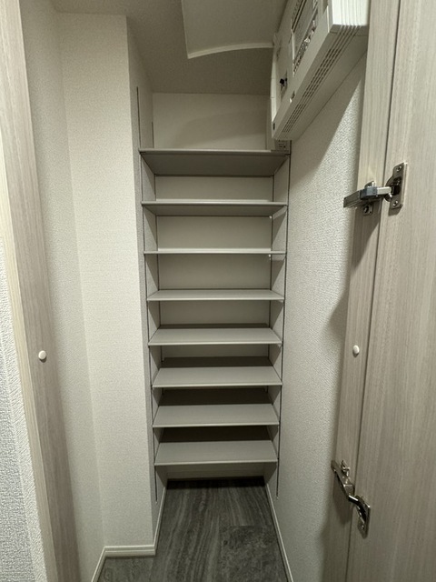 収納　シューズクローゼット
