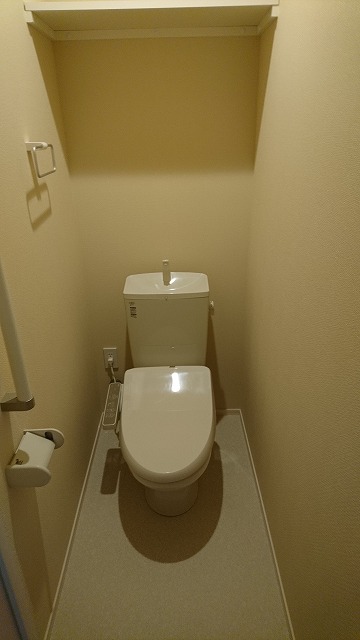 トイレ　ウォシュレット完備