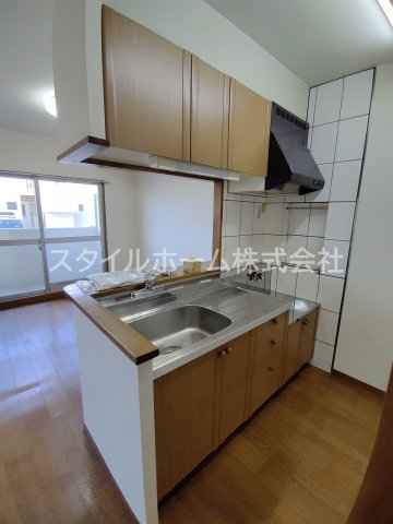 キッチン　別部屋写真です。