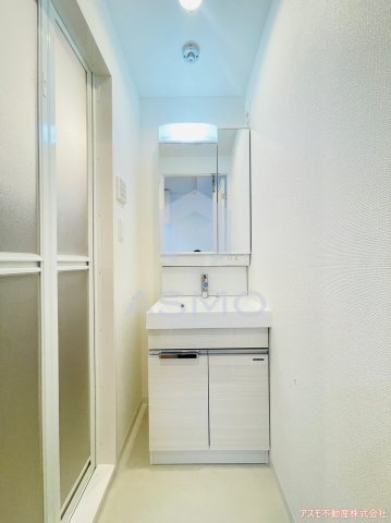 洗面設備　同マンション別部屋　参考写真