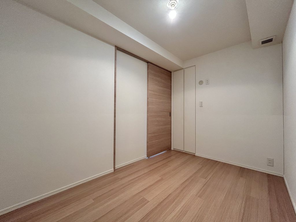 その他部屋・スペース　洋室約4.3帖