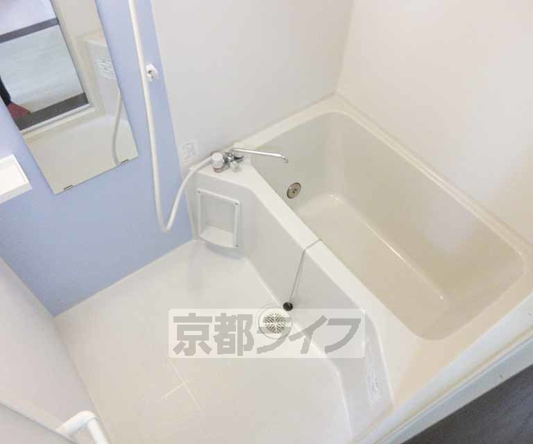 バス・シャワールーム　ゆったりバスルーム！