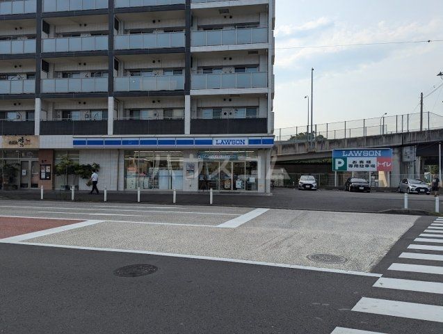 コンビニ　ローソン 戸塚川上町店（コンビニ）まで1520m