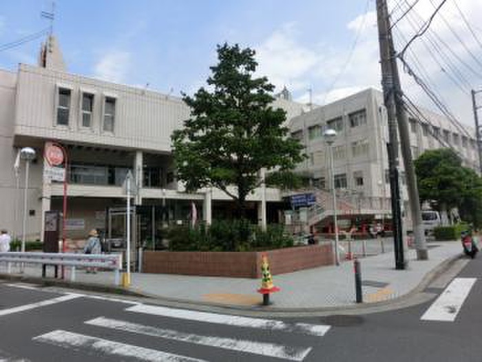 役所　横浜市緑区役所（役所）まで745m
