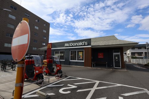 飲食店　マクドナルド　高見の里店（飲食店）まで274m