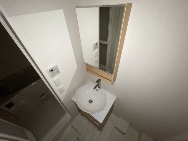 洗面設備　同物件別部屋写真