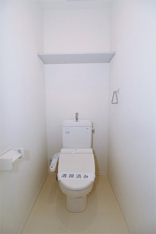 トイレ　温水洗浄便座付トイレ