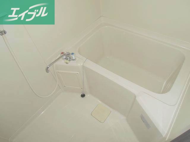 バス・シャワールーム　写真は違うお部屋になります