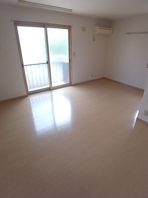 その他部屋・スペース　落ち着いて過ごせるお部屋なので、寝室にいかがでしょうか