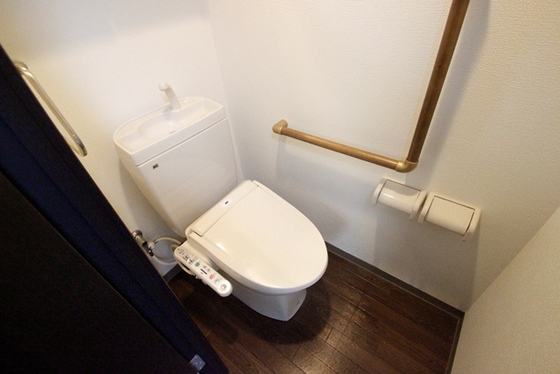 トイレ　※別部屋の写真です