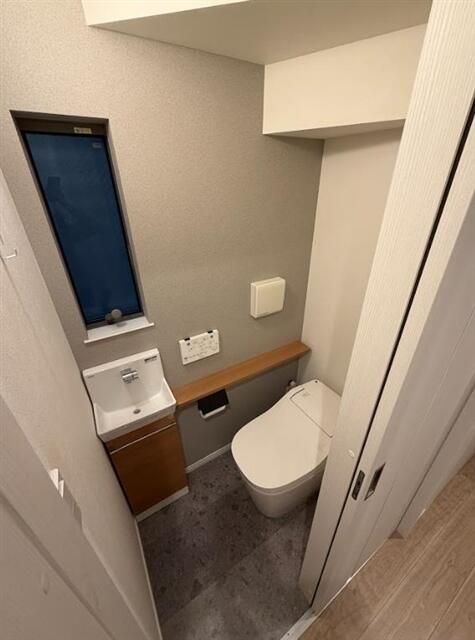トイレ　コンパクトで使いやすいトイレです