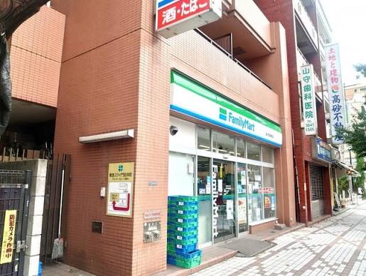 コンビニ　ファミリーマート深川門前仲町店（コンビニ）まで129m