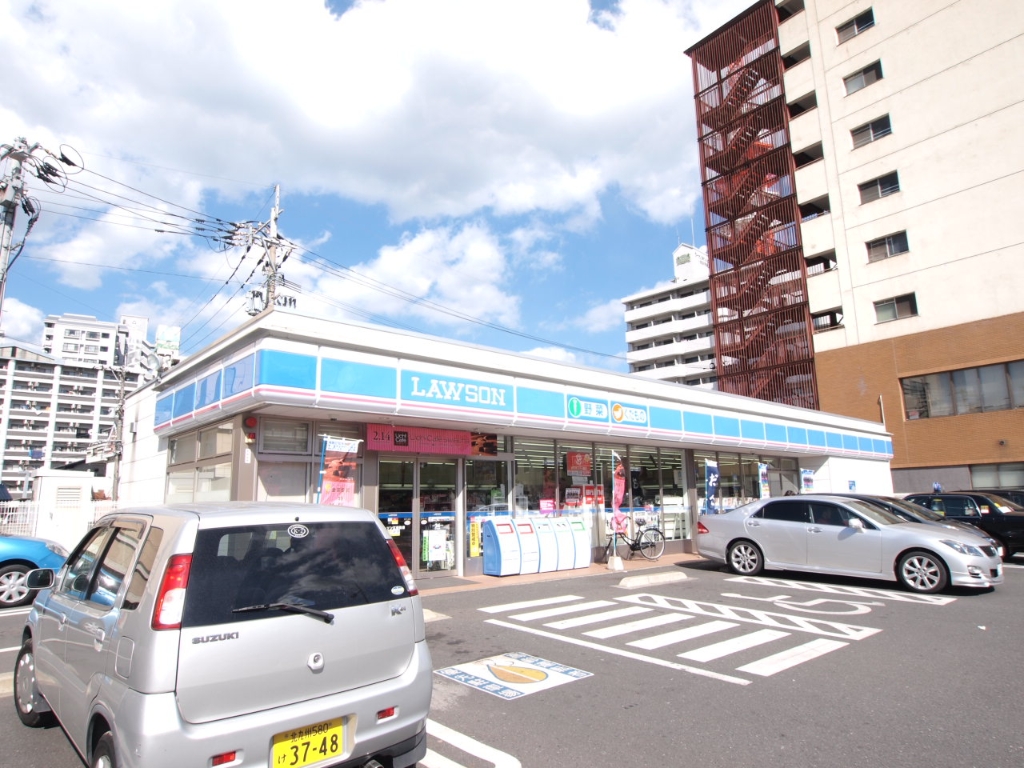 コンビニ　ローソン 小倉江南町西店（コンビニ）まで252m