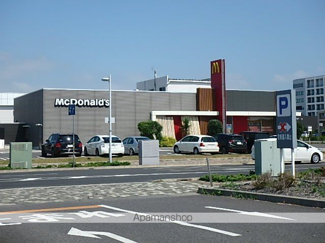 飲食店　マックつくば研究学園店（飲食店）まで404m