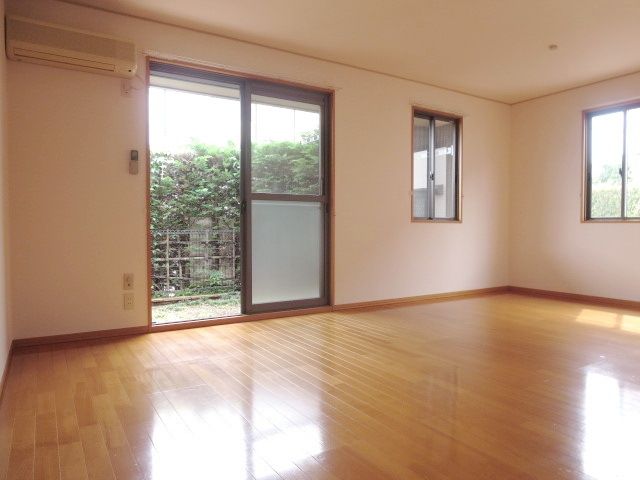 居室・リビング　★お部屋探しは株式会社タウンハウジング東京まで★