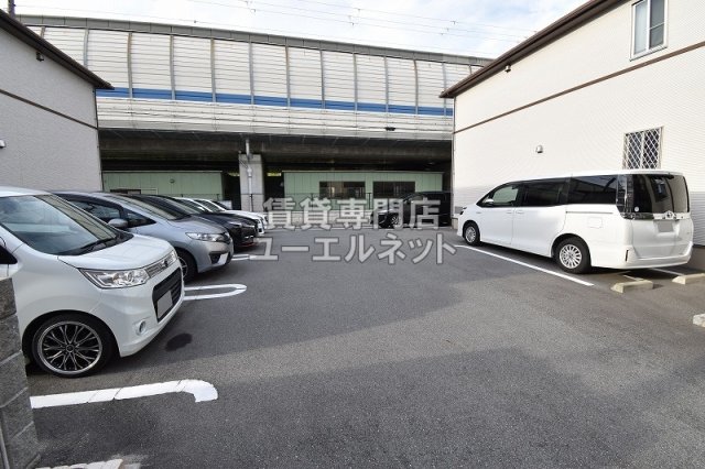 駐車場　敷地内駐車場