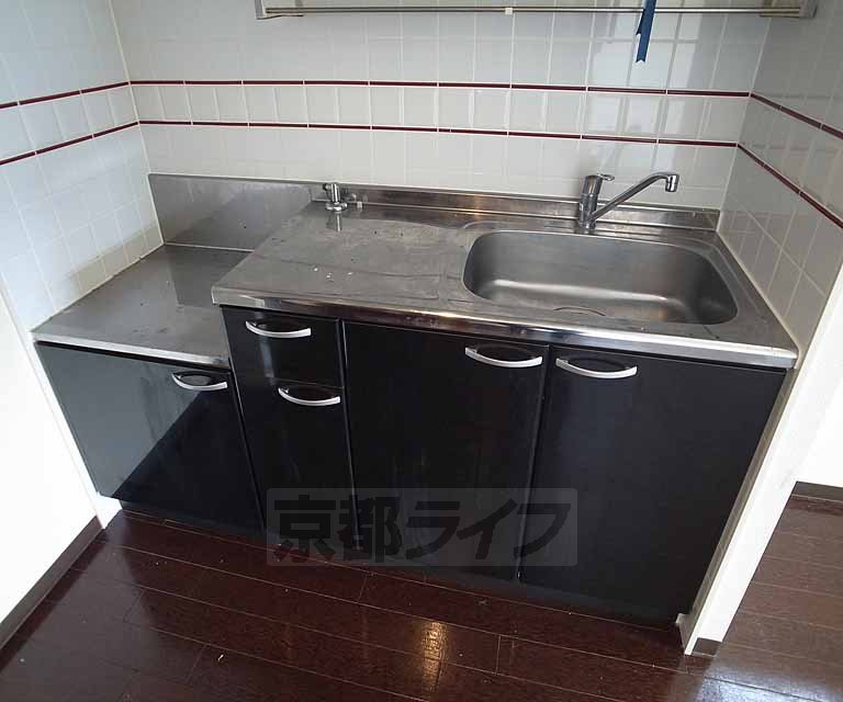 キッチン　黒基調のおしゃれなキッチンです。