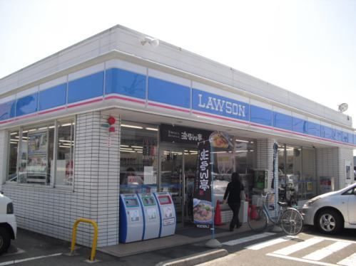 コンビニ　ローソン福井四ツ井店（コンビニ）まで450m