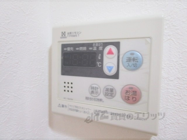 その他設備　給湯器リモコン