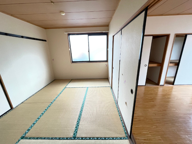 その他部屋・スペース　ごろ寝ができる和室もあります。