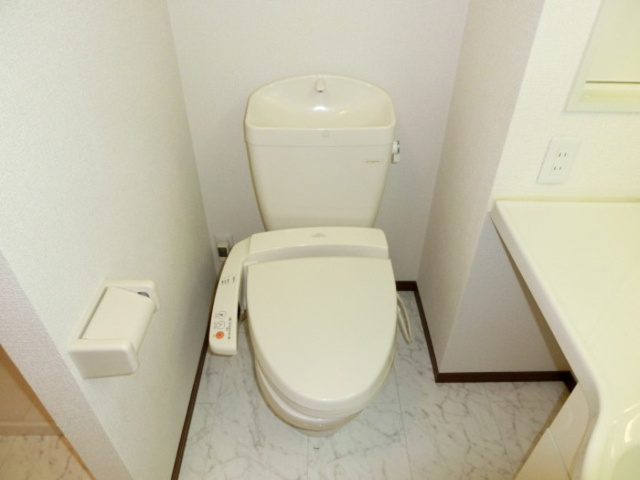 トイレ　反転です