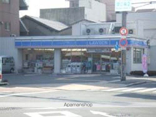 コンビニ　ローソン（コンビニ）まで705m