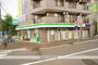 コンビニ　ファミリーマート（コンビニ）まで281m