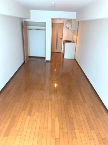 居室・リビング　別号室参考写真