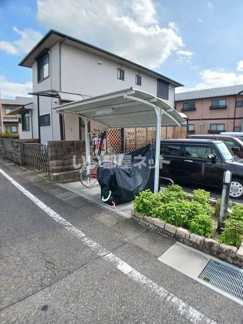 デン メゾンの外観写真