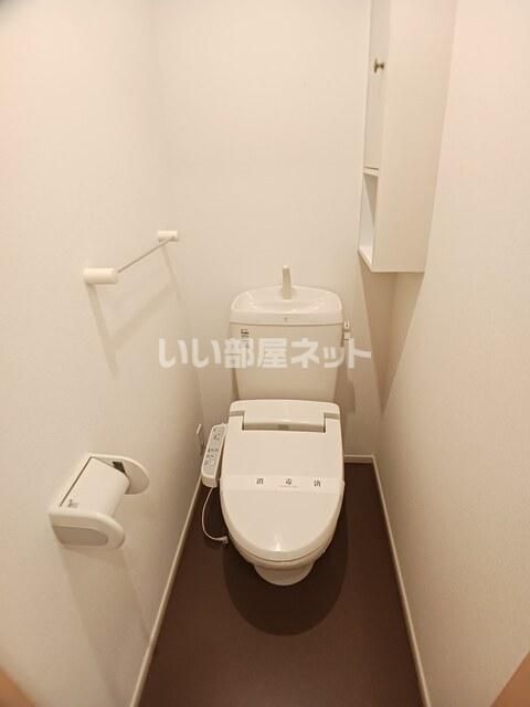 デン メゾンのトイレ写真