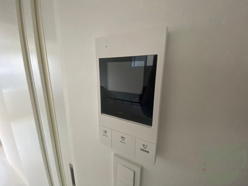 セキュリティ　ＴＶモニター付インターホンです。来客者の顔が見えるので安心！