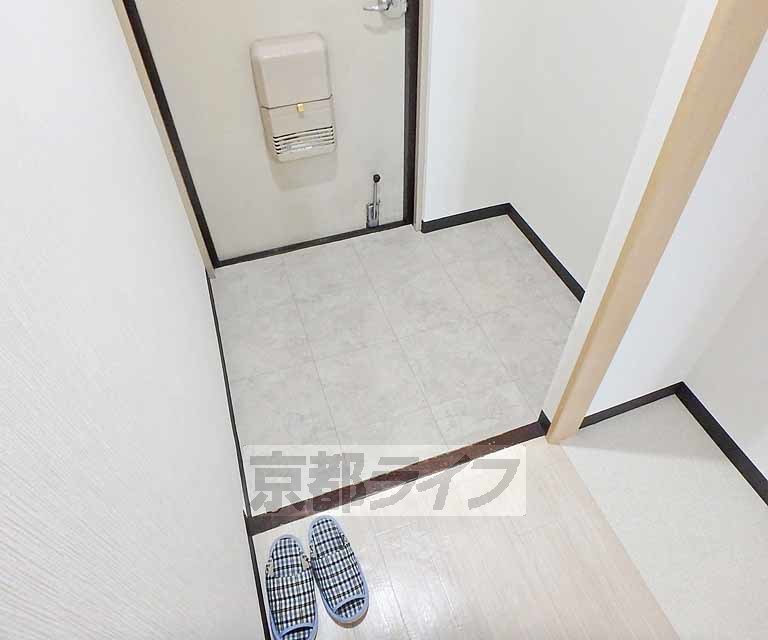 玄関　玄関ホールです