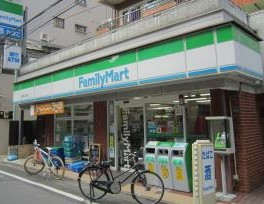 コンビニ　ファミリーマート巣鴨三丁目店（コンビニ）まで467m