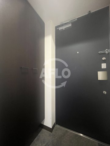 アール大阪リュクスの玄関写真