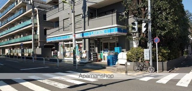 コンビニ　ローソン 下馬四丁目店（コンビニ）まで83m