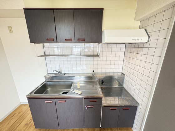 キッチン　※別部屋の写真です