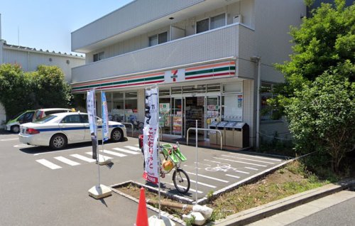 コンビニ　セブンイレブン 世田谷千歳台5丁目店（コンビニ）まで712m