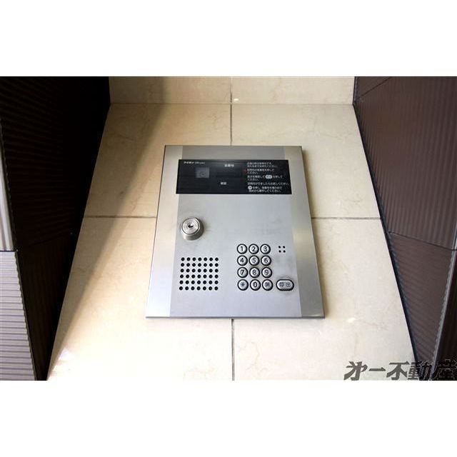 エントランス　オートロック