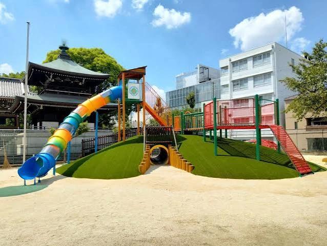 幼稚園・保育園　お東幼稚園（幼稚園・保育園）まで202m