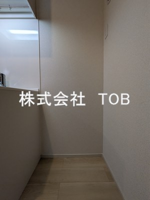 その他設備　冷蔵庫置き場※クリーニング完了前※別部屋参考写真