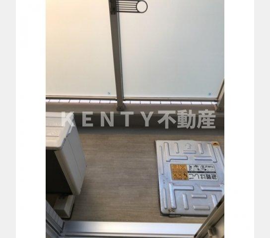 バルコニー　外からの目が気にならないバルコニーで洗濯物が干せます