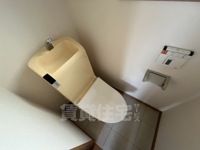 ＪＲ中央線 吉祥寺駅 徒歩7分 2階建 築19年のトイレ写真