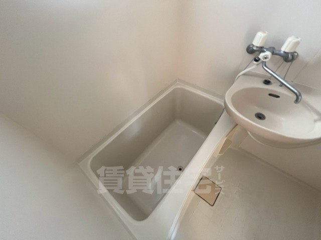 ＪＲ中央線 吉祥寺駅 徒歩7分 2階建 築19年の内装写真