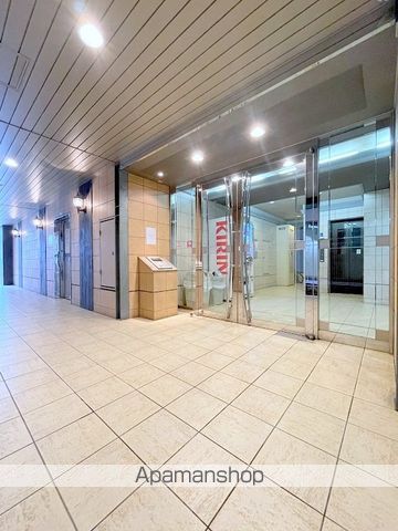 地下鉄四つ橋線 肥後橋駅 徒歩10分 11階建 築24年の外観写真