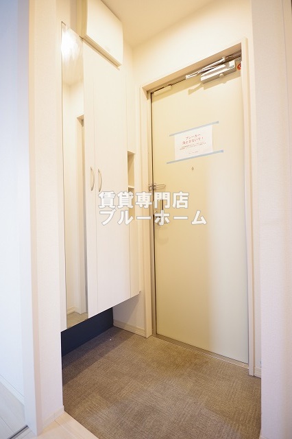 玄関　明るい玄関ですね！